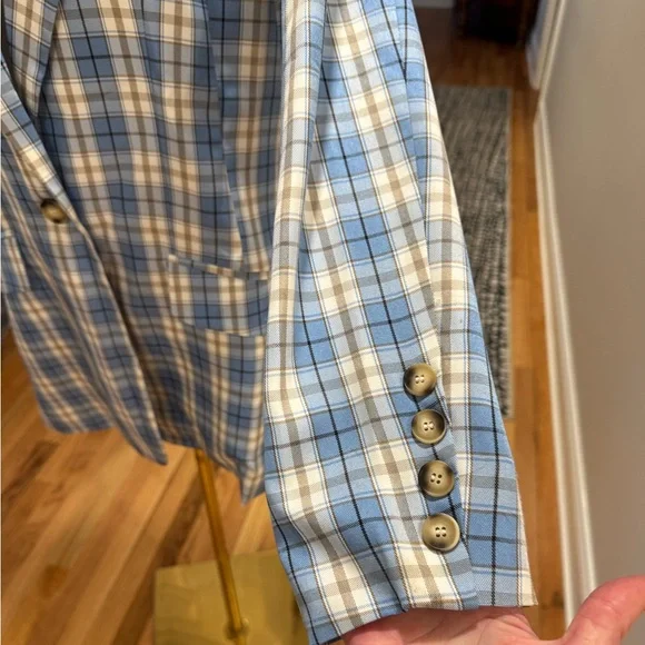Blue Plaid Women's Blazer - Picture 4 of 7